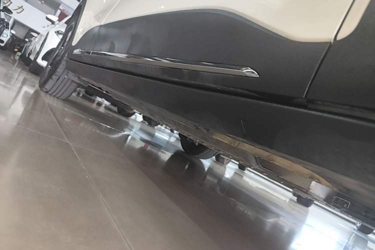 Used Geely Galaxy Geome 2025 310km Dream Edition Right Side Sill