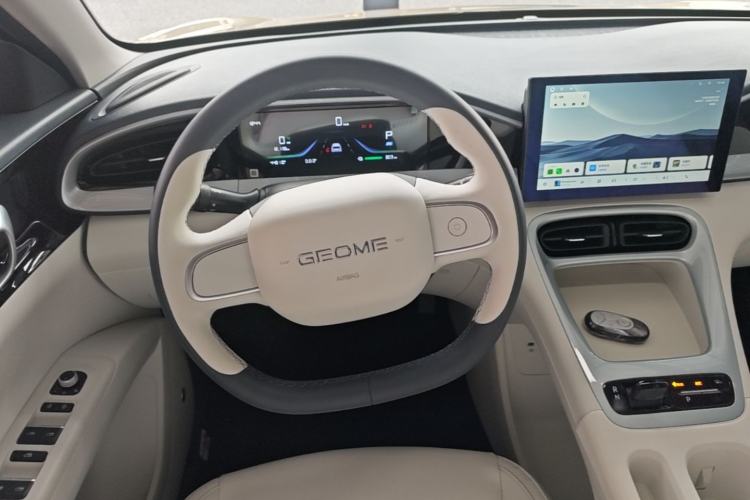 Used Geely Galaxy Geome 2025 310km Youth Edition Steering Wheel