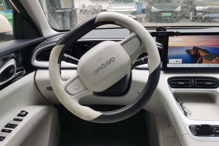 Used Geely Galaxy Geome 2025 310km Youth Edition Steering Wheel