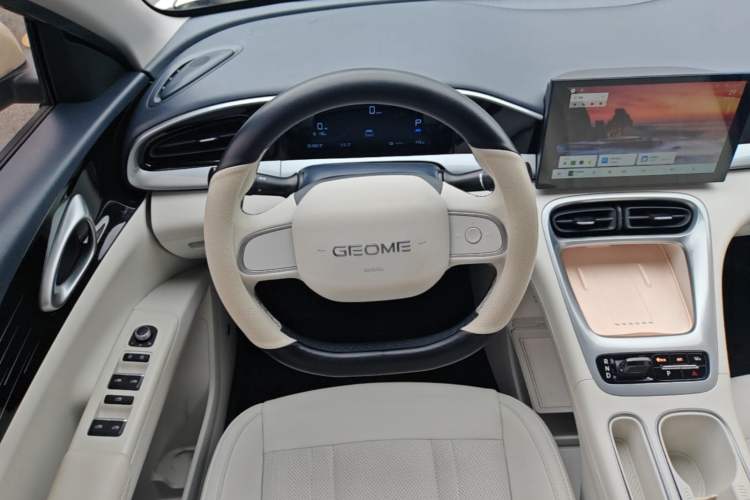 Used Geely Galaxy Geome 2025 310km Youth Edition Steering Wheel