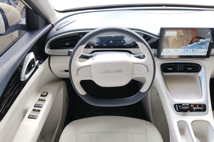 Used Geely Galaxy Geome 2025 310km Youth Edition Steering Wheel
