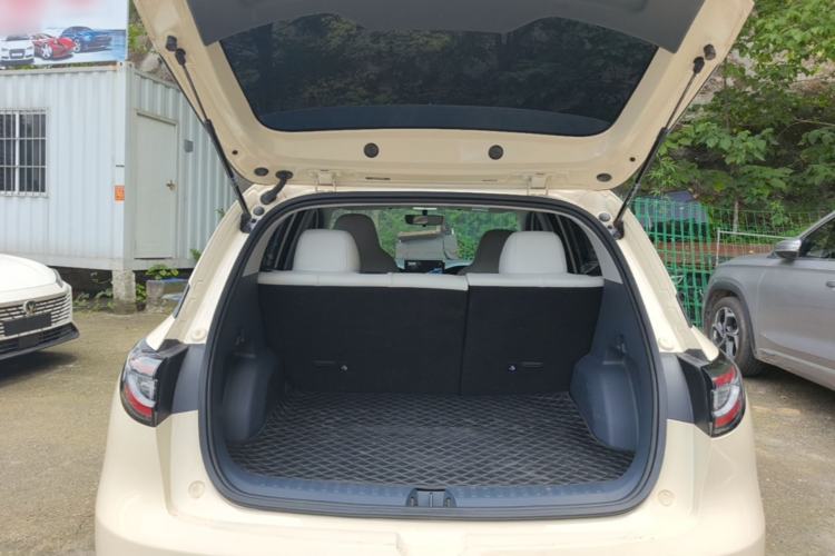 Used Geely Galaxy Geome 2025 310km Youth Edition Trunk