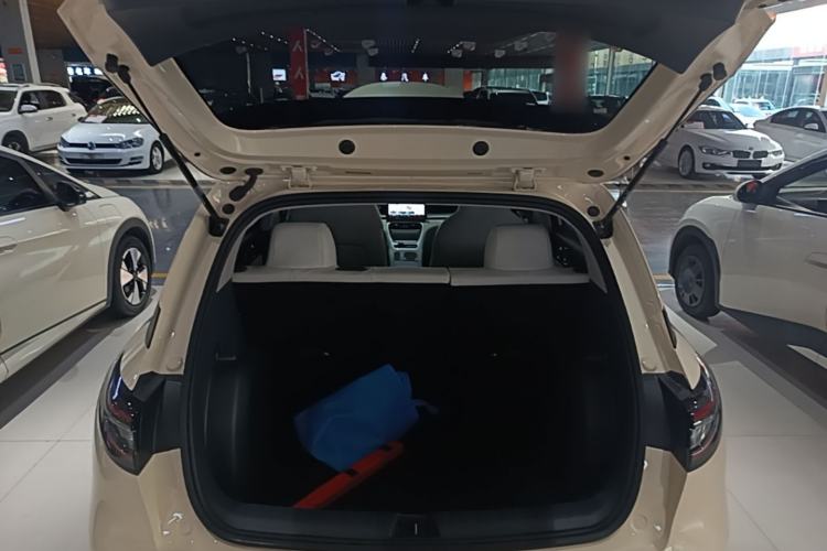 Used Geely Galaxy Geome 2025 310km Youth Edition Trunk