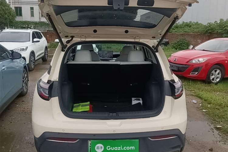 Used Geely Galaxy Geome 2025 UP 410km Exploration Edition Trunk