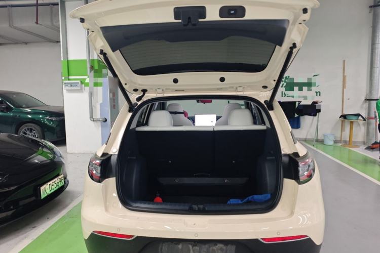 Used Geely Galaxy Geome 2025 310km Dream Edition Trunk