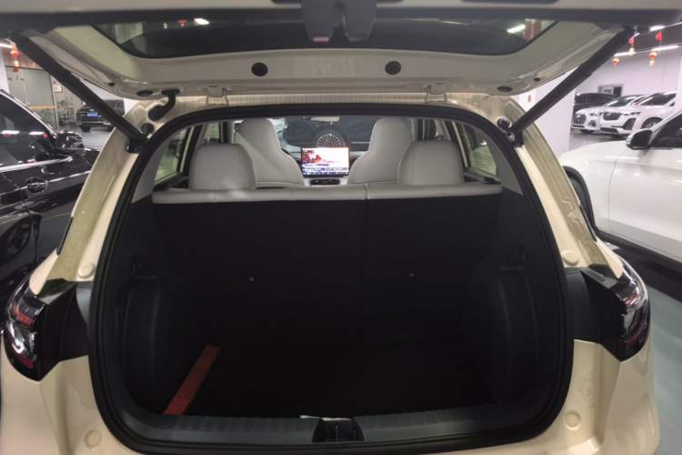 Used Geely Galaxy Geome 2025 310km Dream Edition Trunk