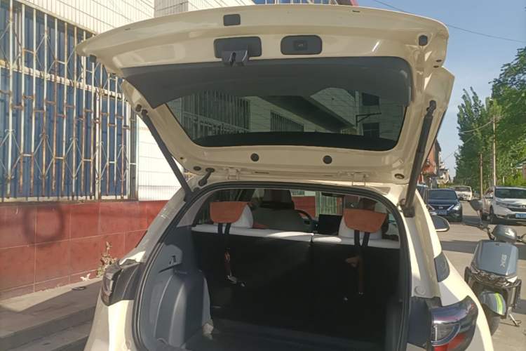 Used Geely Galaxy Geome 2025 310km Dream Edition Trunk