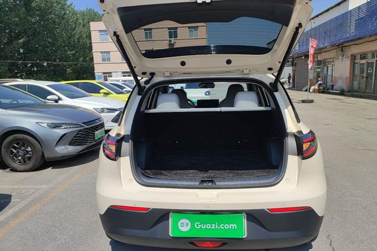 Used Geely Galaxy Geome 2025 UP 410km Exploration+ Edition Trunk