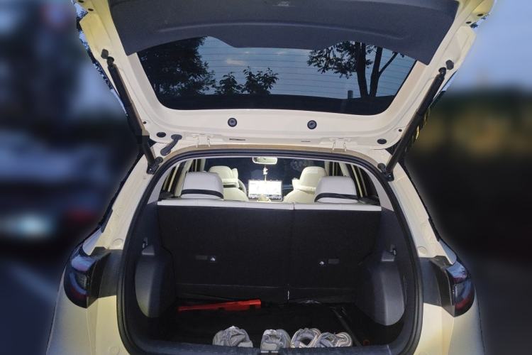 Used Geely Galaxy Geome 2025 UP 410km Exploration Edition Trunk
