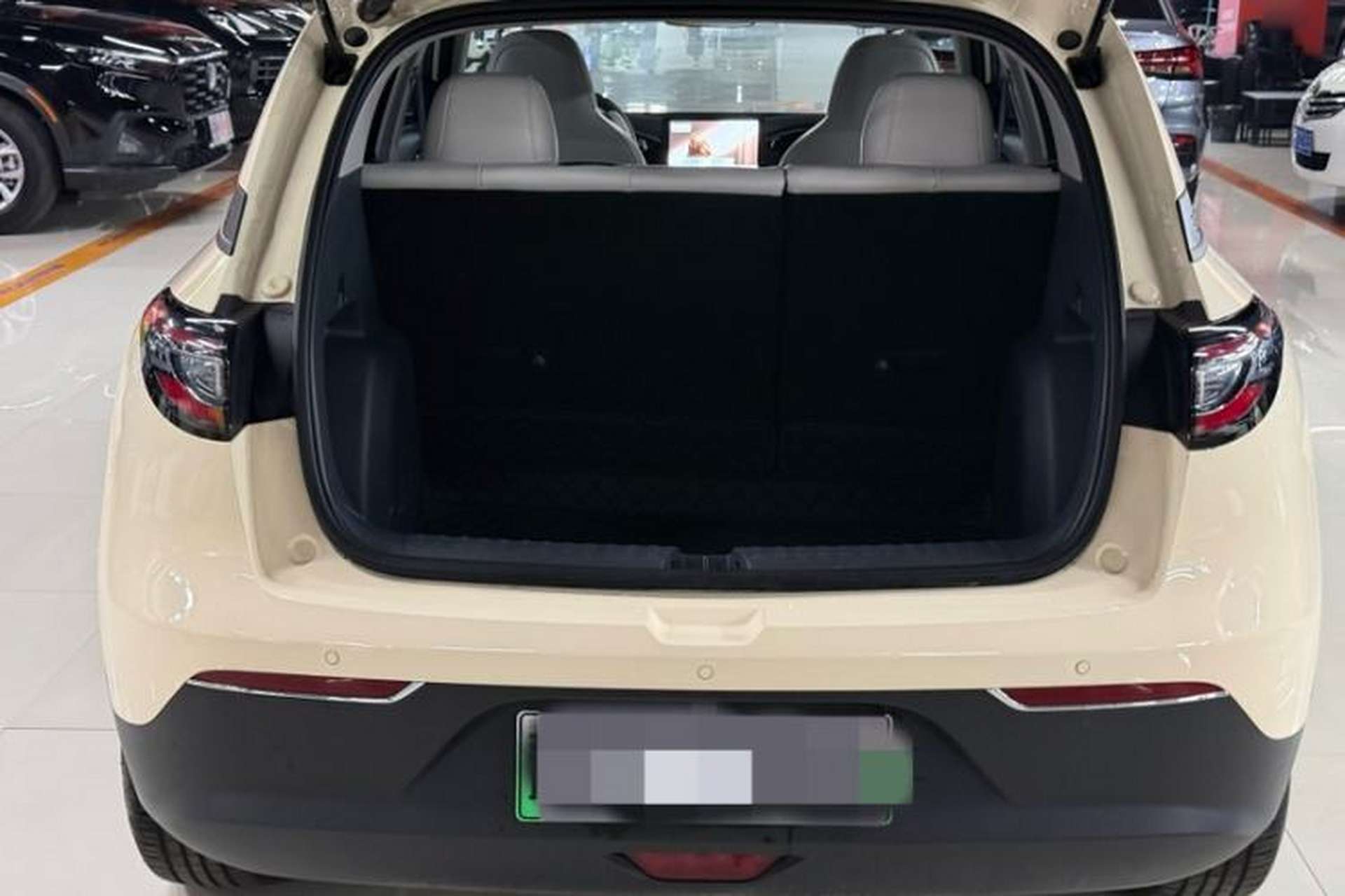 Used Geely Galaxy Geome 2025 310km Youth Edition Trunk