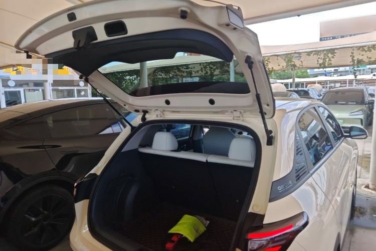 Used Geely Galaxy Geome 2025 310km Youth Edition Trunk