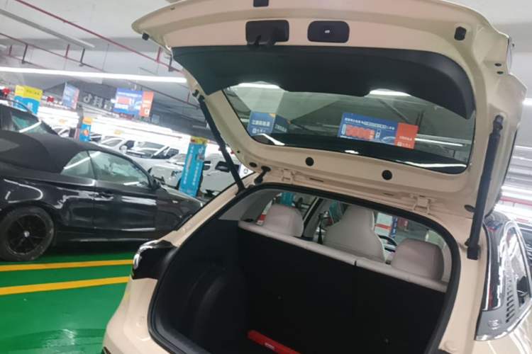 Used Geely Galaxy Geome 2025 UP 410km Exploration+ Edition Trunk