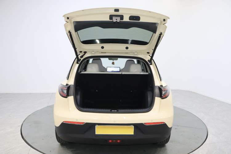 Used Geely Galaxy Geome 2025 UP 410km Exploration+ Edition Trunk