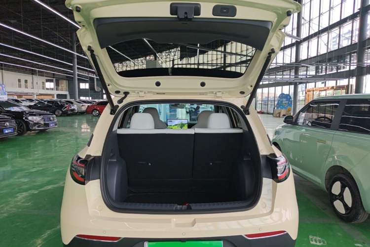 Used Geely Galaxy Geome 2025 310km Dream Edition Trunk