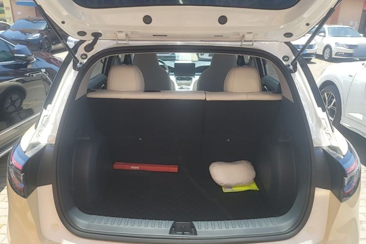 Used Geely Galaxy Geome 2025 310km Youth Edition Trunk