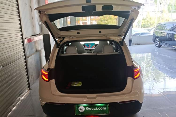 Used Geely Galaxy Geome 2025 UP 410km Exploration Edition Trunk