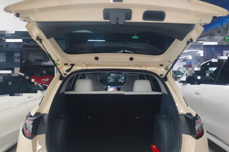 Used Geely Galaxy Geome 2025 410 km Free Version Trunk