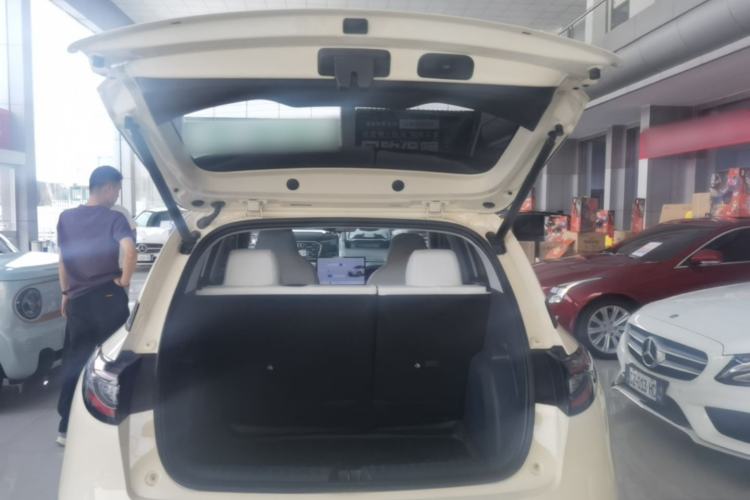Used Geely Galaxy Geome 2025 UP 410km Exploration Edition Trunk