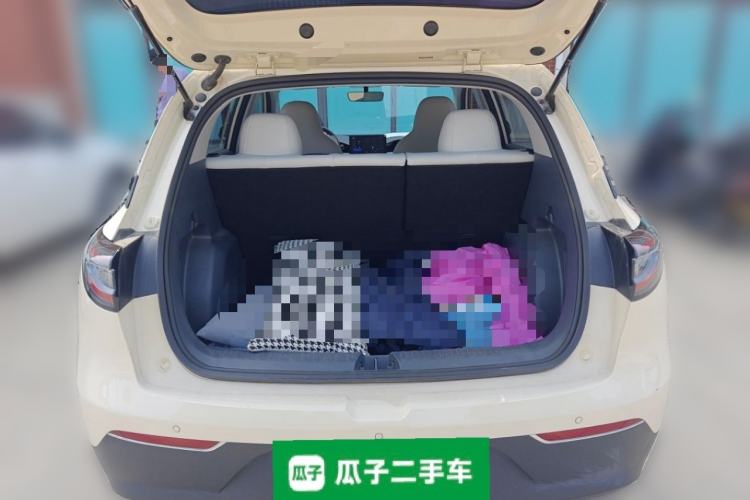 Used Geely Galaxy Geome 2025 310km Youth Edition Trunk