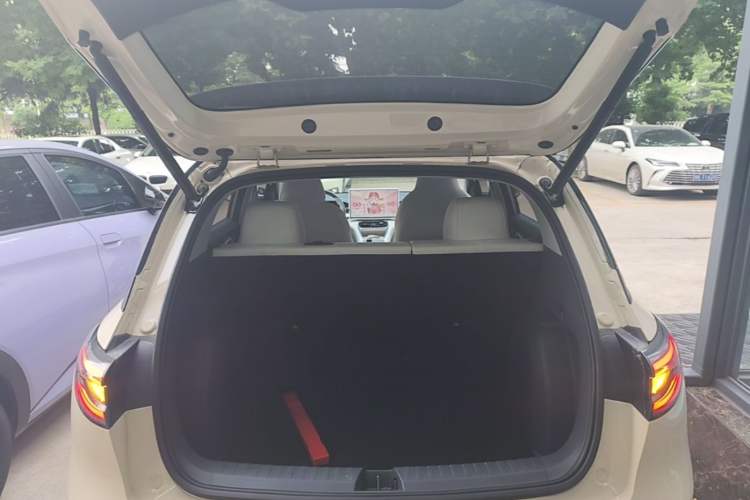 Used Geely Galaxy Geome 2025 UP 410km Exploration Edition Trunk