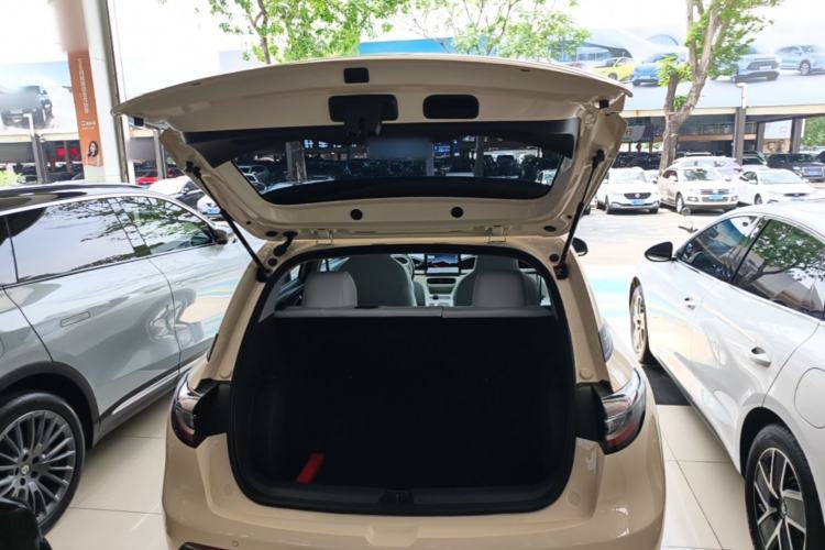 Used Geely Galaxy Geome 2025 310km Youth Edition Trunk
