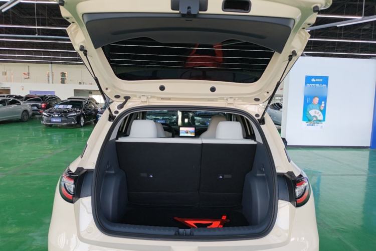 Used Geely Galaxy Geome 2025 310km Youth Edition Trunk