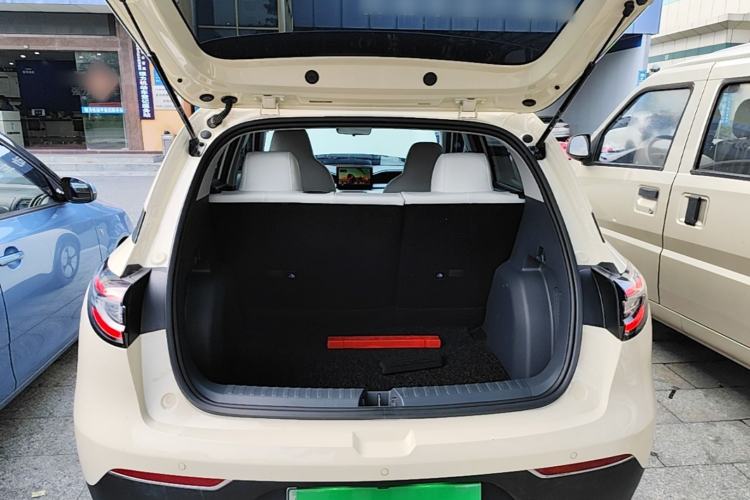Used Geely Galaxy Geome 2025 310km Dream Edition Trunk