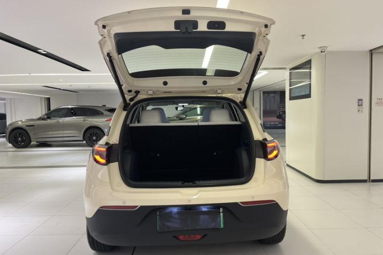 Used Geely Galaxy Geome 2025 310km Dream Edition Trunk