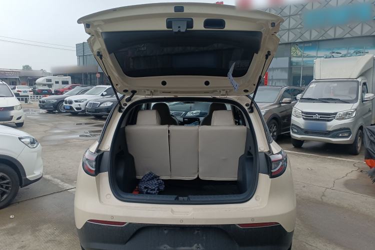 Used Geely Galaxy Geome 2025 310km Youth Edition Trunk