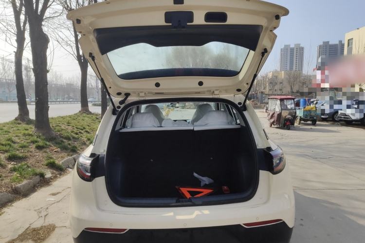 Used Geely Galaxy Geome 2025 410 km Free Version Trunk