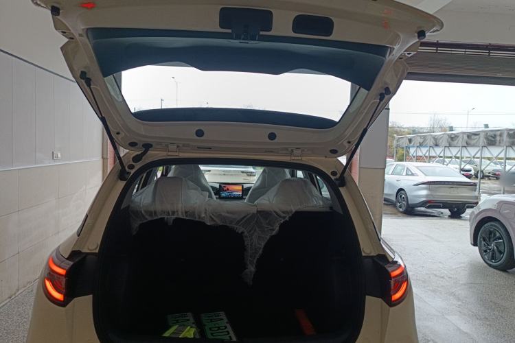 Used Geely Galaxy Geome 2025 310km Youth Edition Trunk