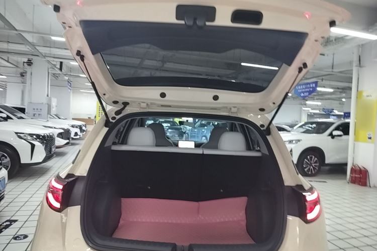 Used Geely Galaxy Geome 2025 310km Youth Edition Trunk