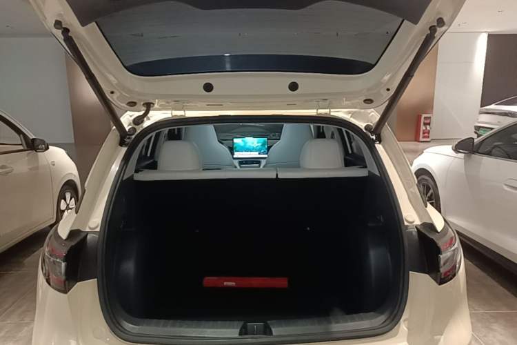 Used Geely Galaxy Geome 2025 310km Dream Edition Trunk