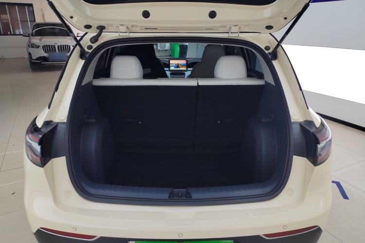 Used Geely Galaxy Geome 2025 310km Youth Edition Trunk