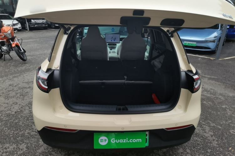 Used Geely Galaxy Geome 2025 UP 410km Exploration+ Edition Trunk