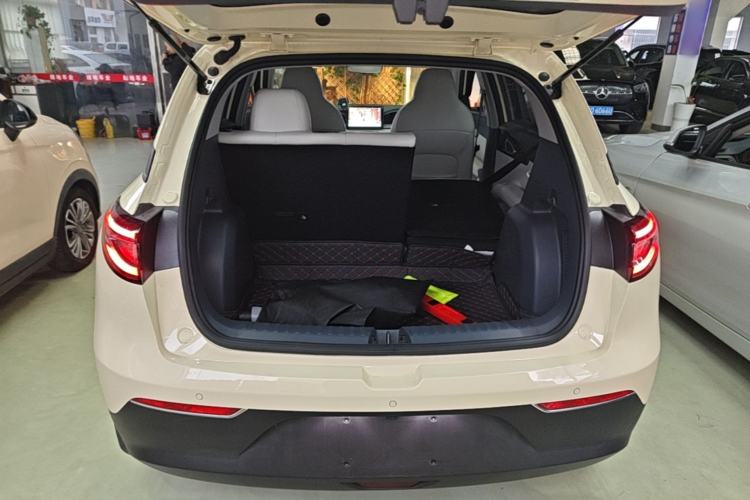 Used Geely Galaxy Geome 2025 310km Youth Edition Trunk