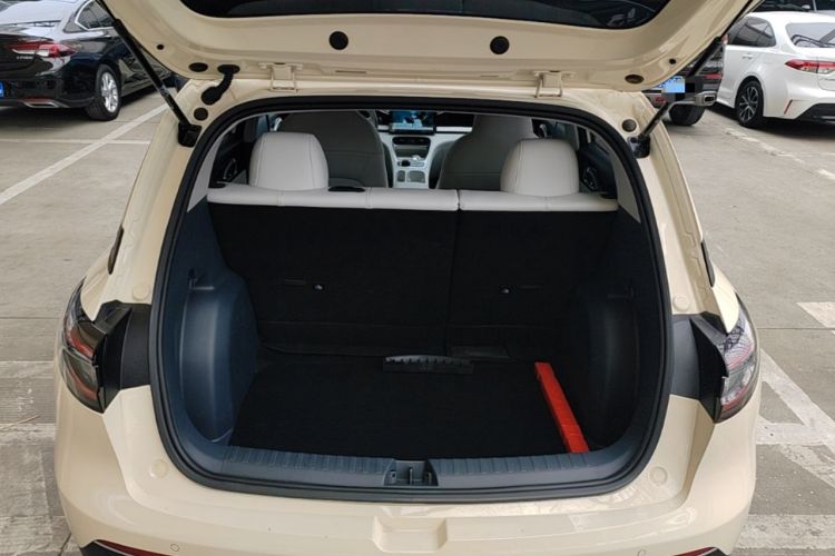 Used Geely Galaxy Geome 2025 310km Youth Edition Trunk
