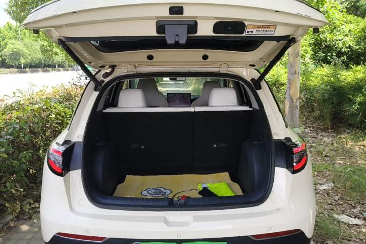 Used Geely Galaxy Geome 2025 310km Dream Edition Trunk