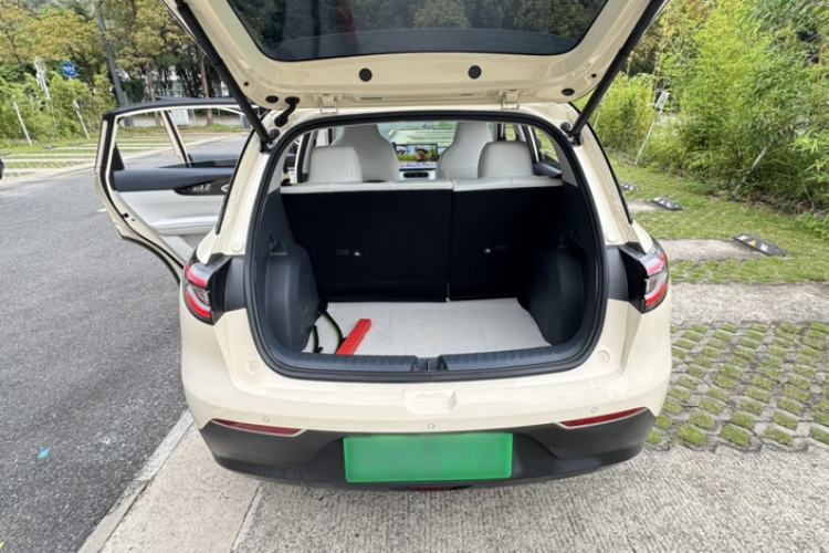 Used Geely Galaxy Geome 2025 UP 410km Exploration+ Edition Trunk