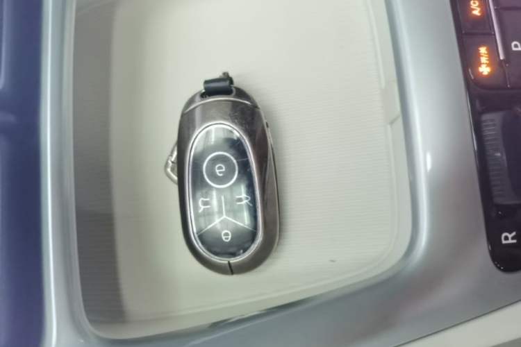 Used Geely Galaxy Geome 2025 UP 410km Exploration Edition Vehicle Key
