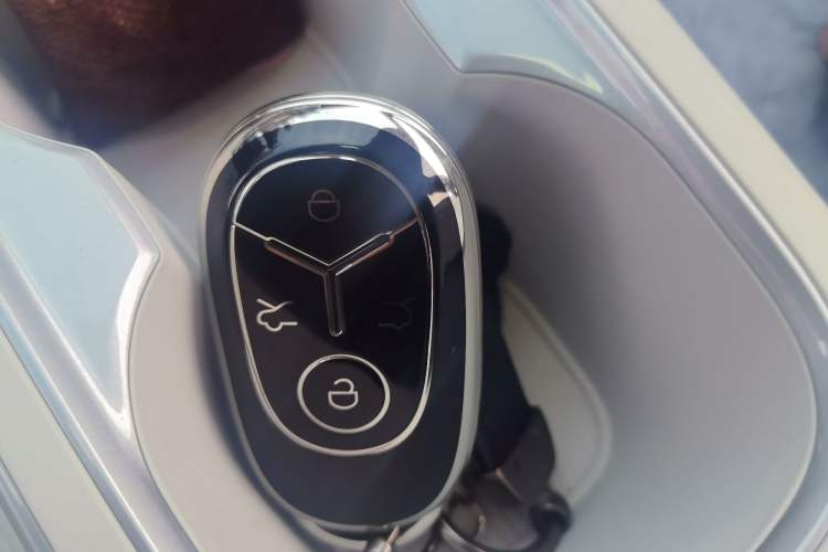 Used Geely Galaxy Geome 2025 310km Youth Edition Vehicle Key
