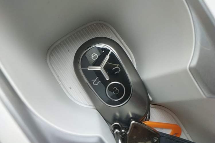 Used Geely Galaxy Geome 2025 310km Youth Edition Vehicle Key