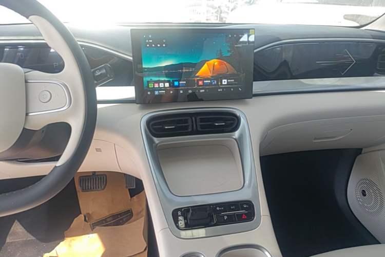 Used Geely Galaxy Geome 2026 Model 310km Youth Edition Audio And AC Panel