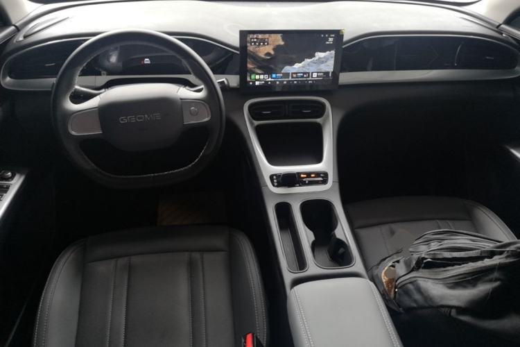 Used Geely Galaxy Geome 2026 Model 310km Youth Edition Center Console