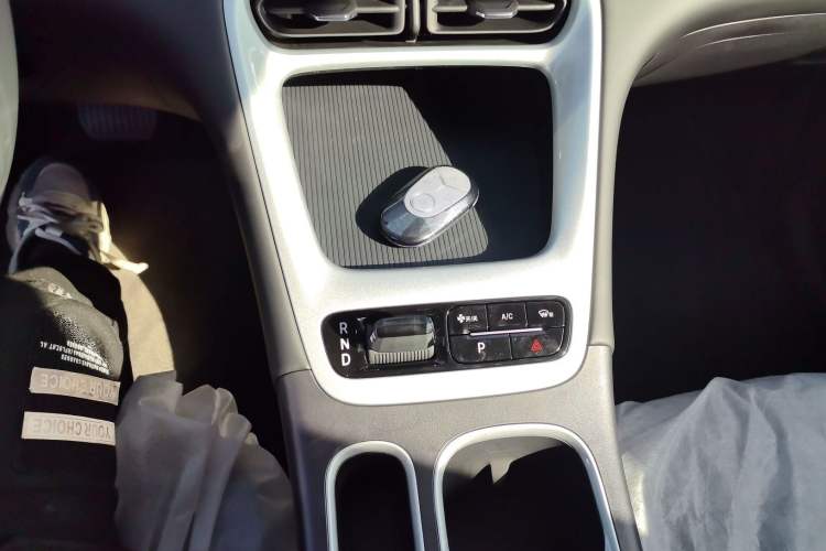Used Geely Galaxy Geome 2026 Model 310km Dream Edition Gear Lever