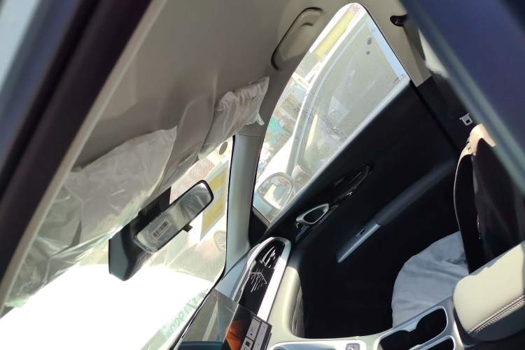 Used Geely Galaxy Geome 2026 Model 310km Dream Edition Headliner