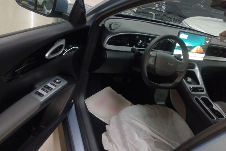 Used Geely Galaxy Geome 2026 Model 310km Dream Edition Interior 3