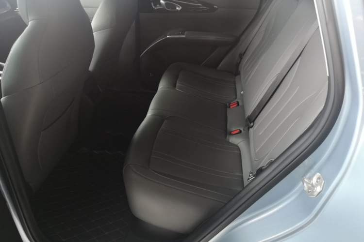 Used Geely Galaxy Geome 2026 Model 310km Youth Edition Left Rear Seat