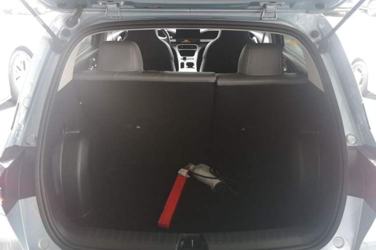 Used Geely Galaxy Geome 2026 Model 310km Youth Edition Trunk