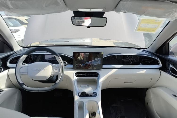 Used Geely Galaxy Geome 2026 Model 310km Youth Edition Center Console